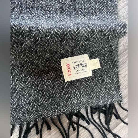 Merino Ireland Wool cashmere Avoca The Mill gray winter fisherman fringe Scarf - Picture 3 of 12